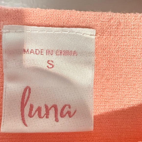 Elegant Peach Lace Women's Blouse - Picture 3 of 8